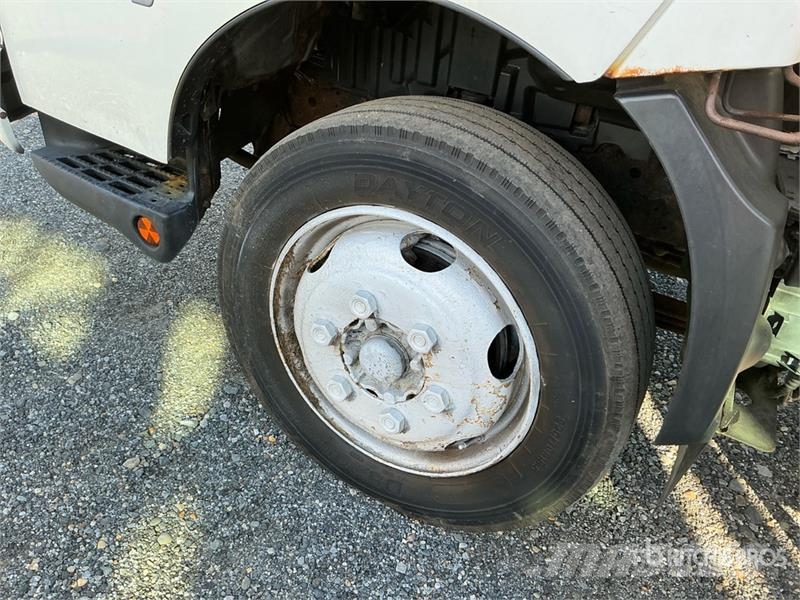 Hino 195 4x2 Refrigerated Truck Kylmä-/Lämpökori kuorma-autot