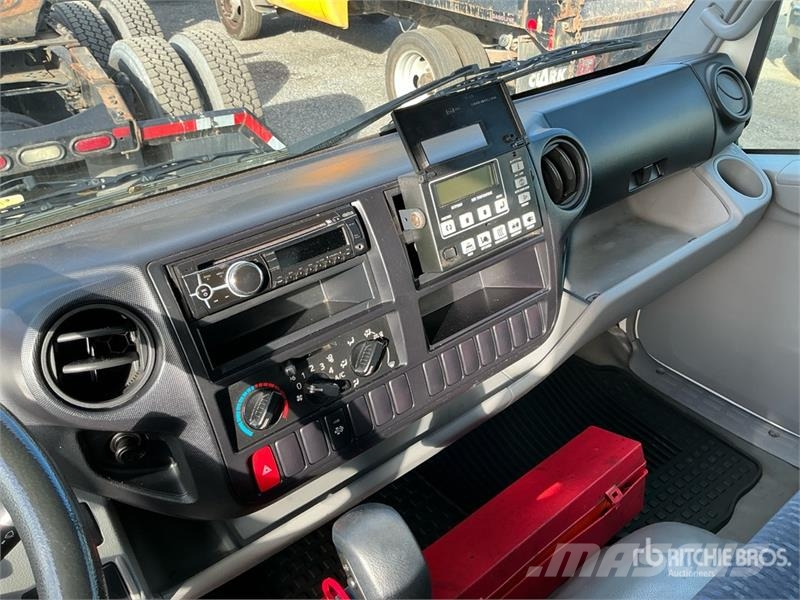 Hino 195 4x2 Refrigerated Truck Kylmä-/Lämpökori kuorma-autot