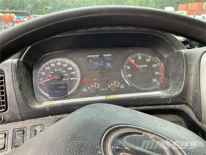 Hino 258 4x2 Vacuum Tanker Truck Slamsuger