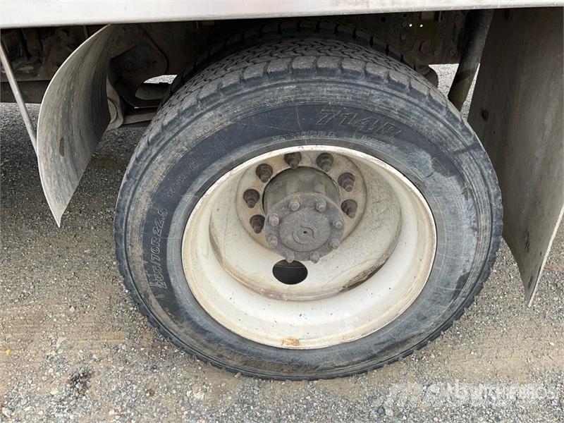Hino 258 4x2 Vacuum Tanker Truck Slamsuger