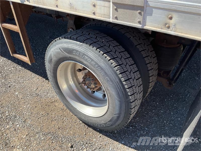 Hino 258LP Kravas automašīnas - refrižeratori
