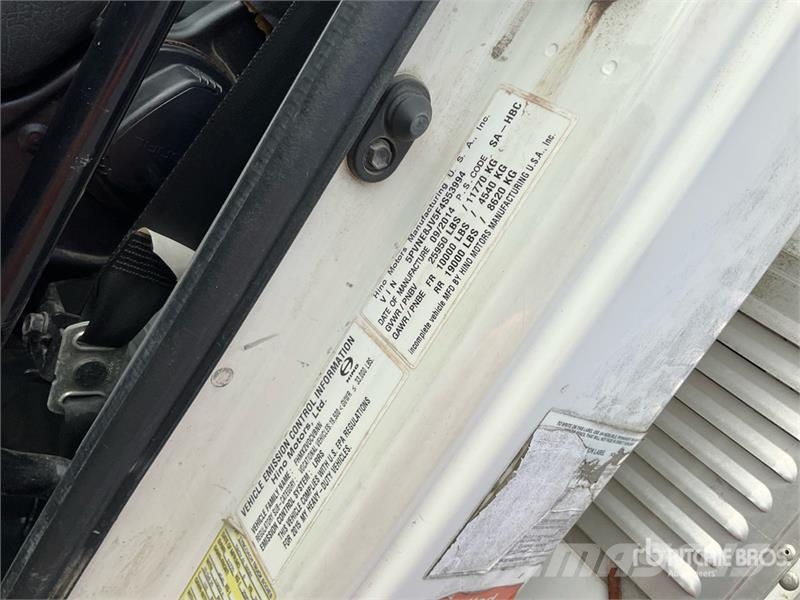 Hino 268 탑차 트럭