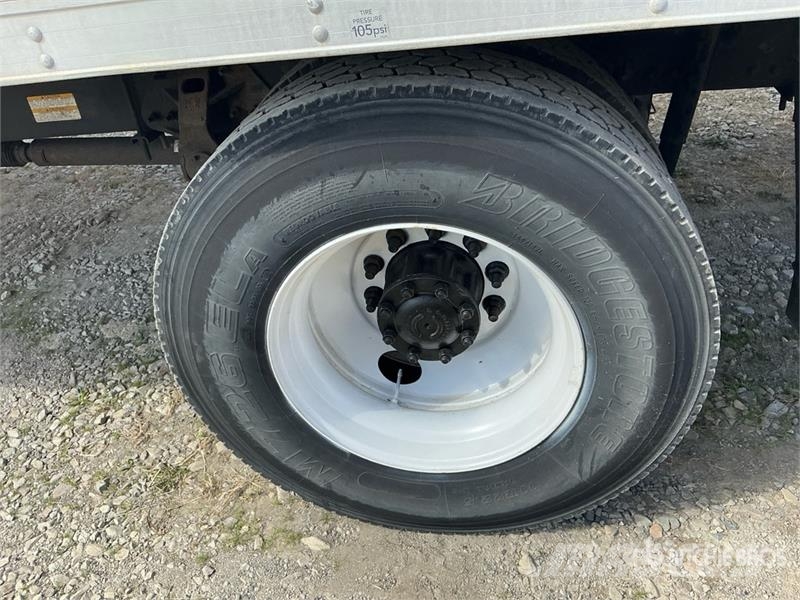 Hino 268 Camiones caja cerrada