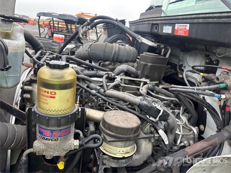 Hino 268 탑차 트럭