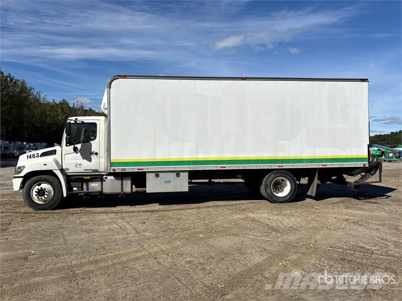Hino 268 Umpikorikuorma-autot