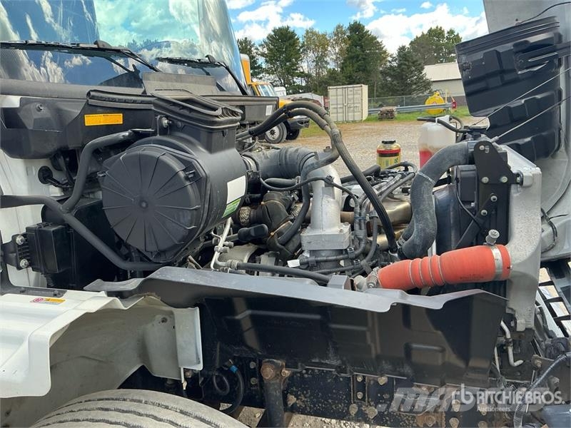 Hino 268 Camiones caja cerrada