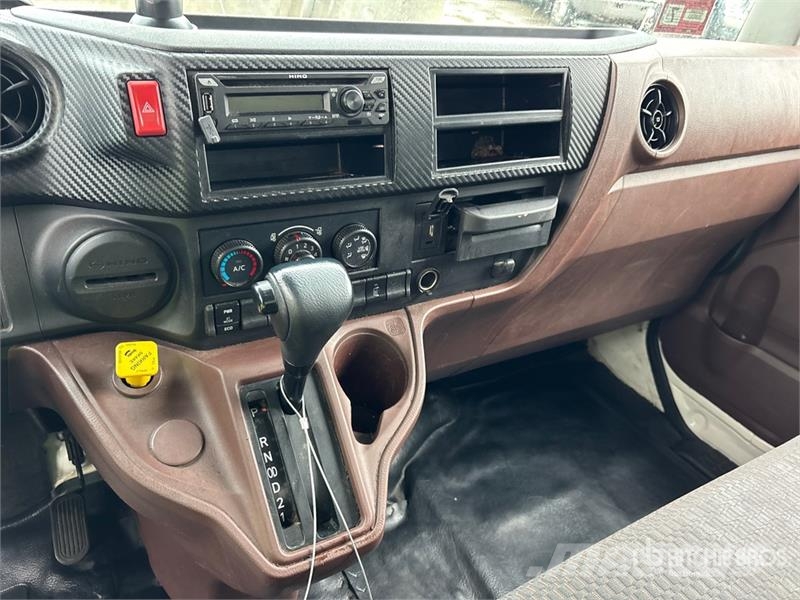 Hino 268 Fast kasse