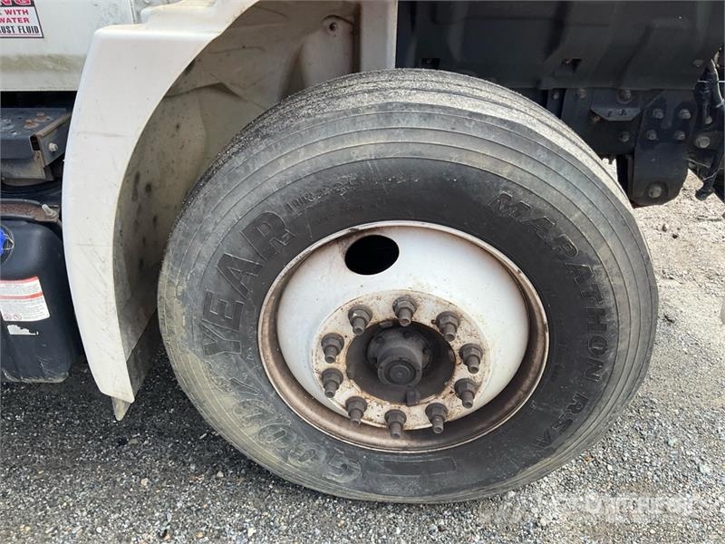 Hino 268 탑차 트럭