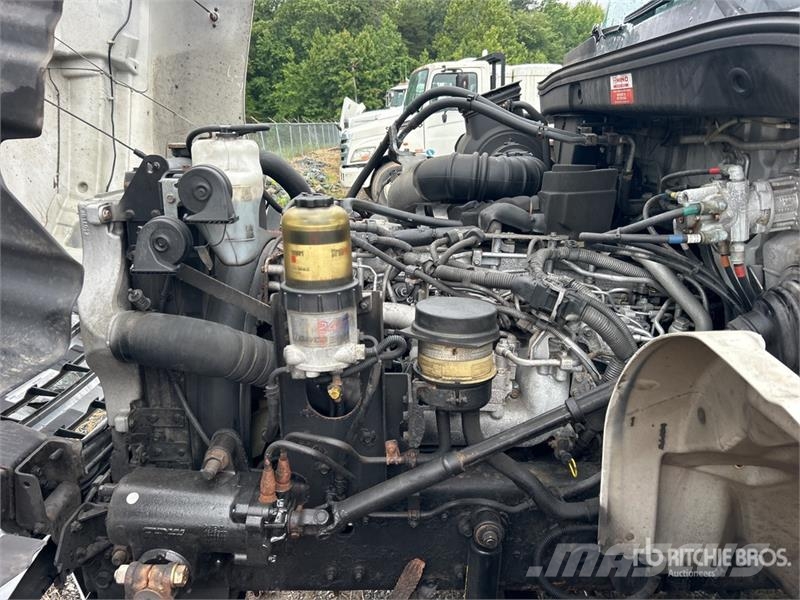 Hino 268 Camion Fourgon
