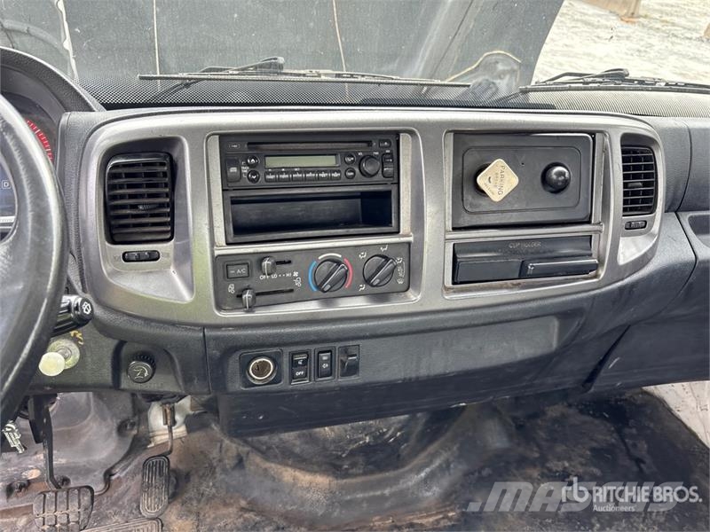 Hino 268 Cabines e interior