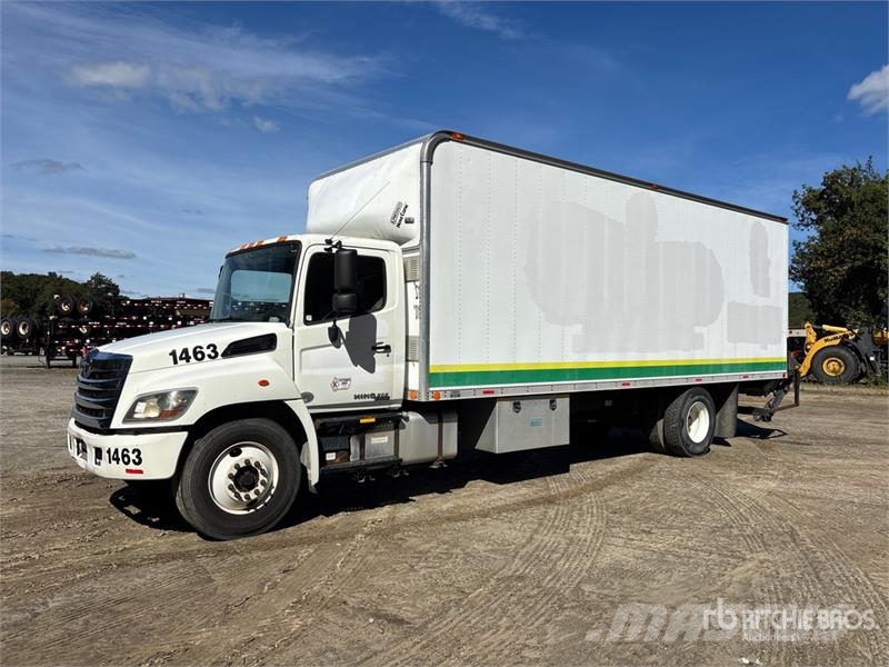 Hino 268 Umpikorikuorma-autot