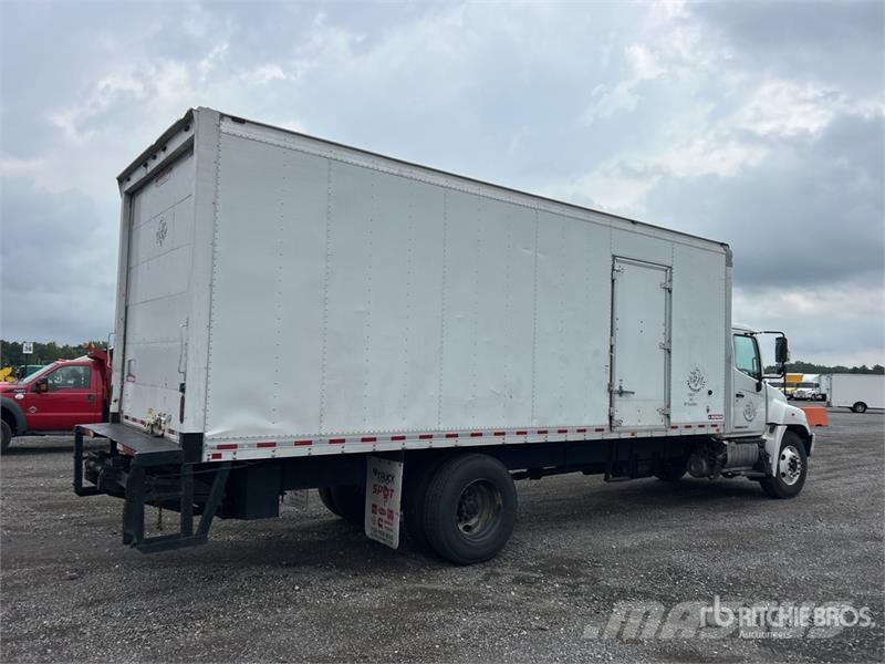 Hino 268 Camion Fourgon