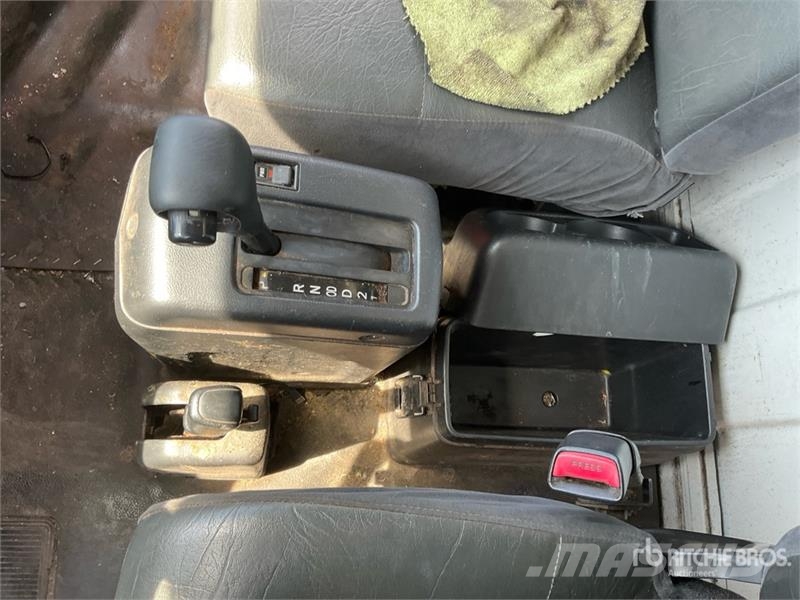Hino 268 탑차 트럭
