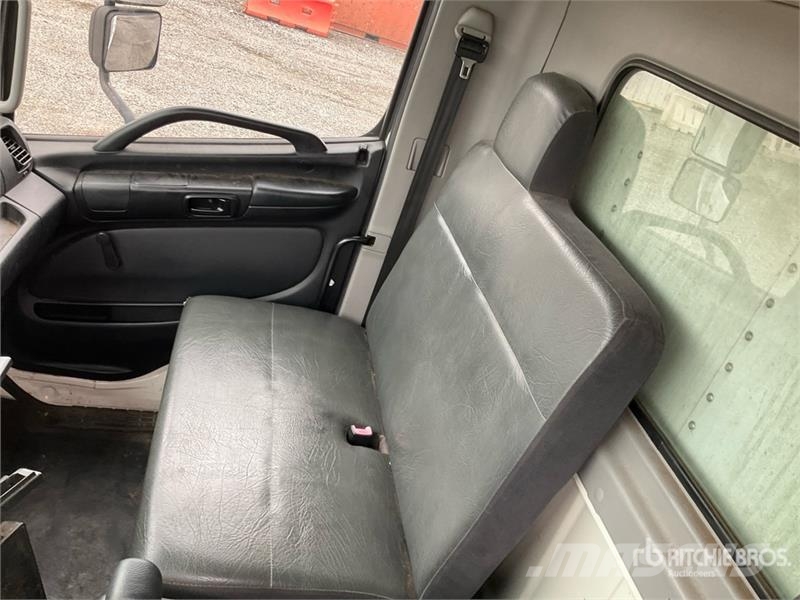 Hino 268 Dobozos teherautók