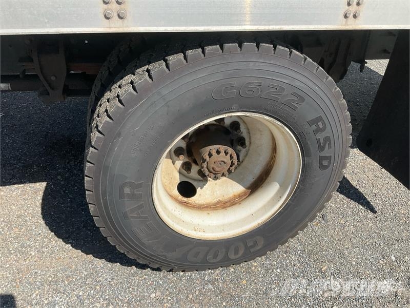 Hino 268 탑차 트럭