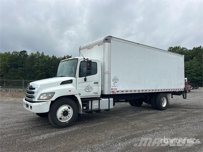 Hino 268 Camion Fourgon