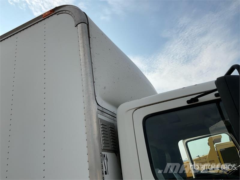 Hino 268 Camion Fourgon