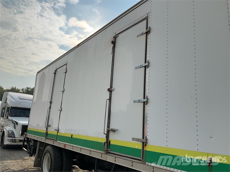 Hino 268 Camiones con caja de remolque