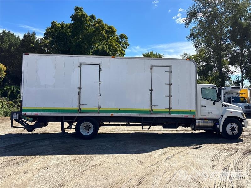 Hino 268 Umpikorikuorma-autot