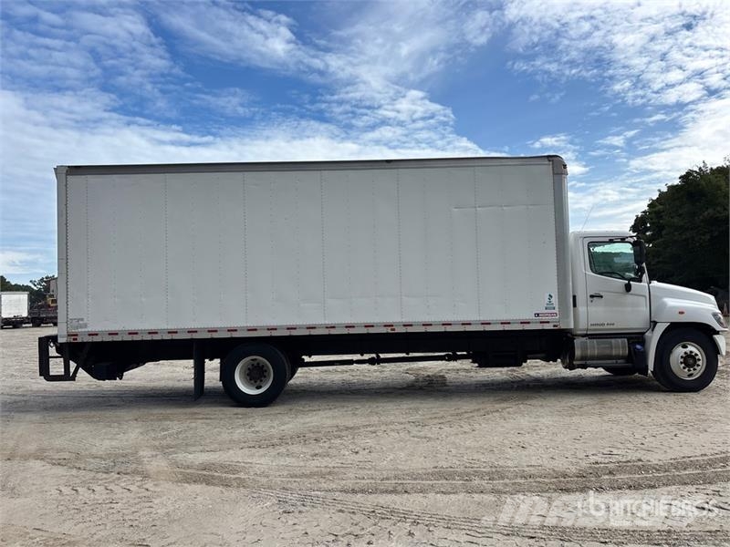 Hino 268 Furgons
