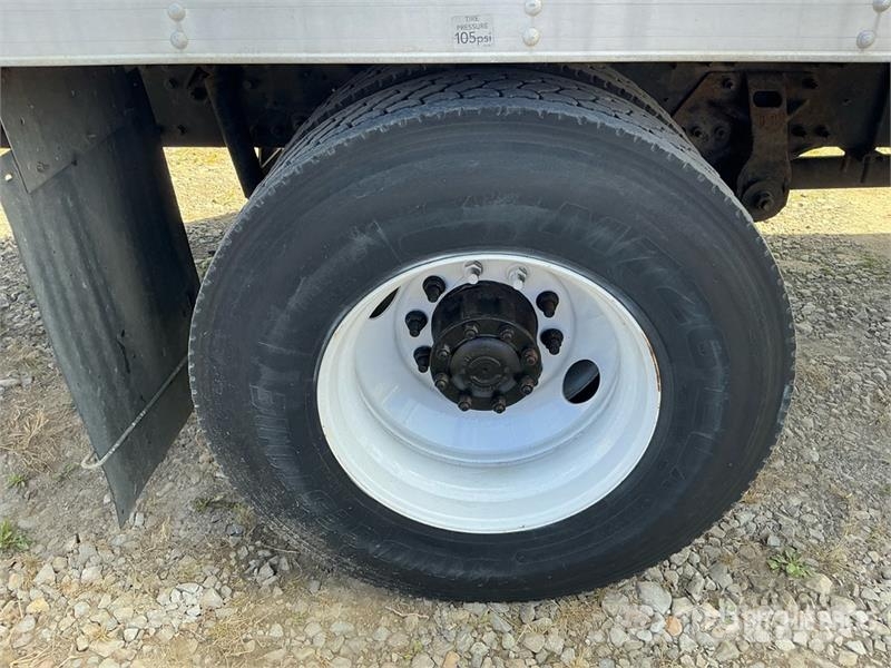 Hino 268 Camiones caja cerrada