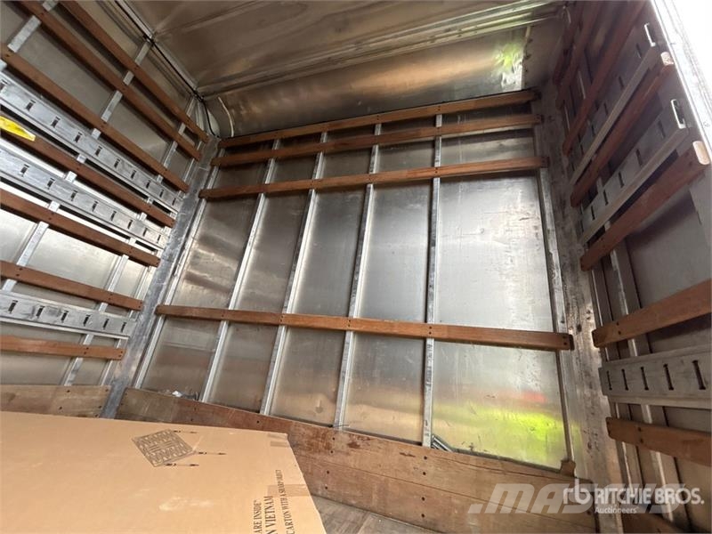 Hino 268 Camiones caja cerrada