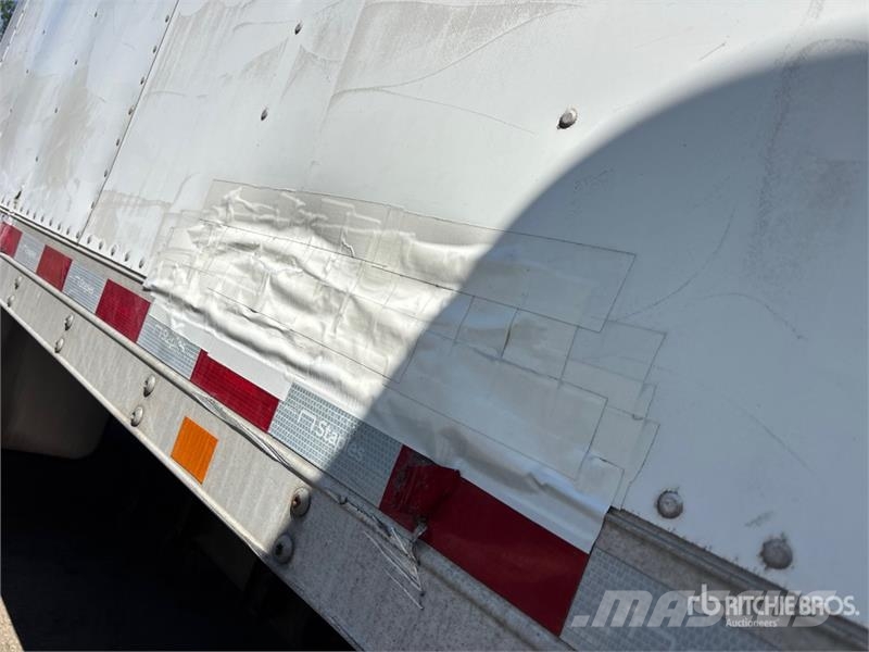 Hino 268 شاحنات ذات هيكل صندوقي