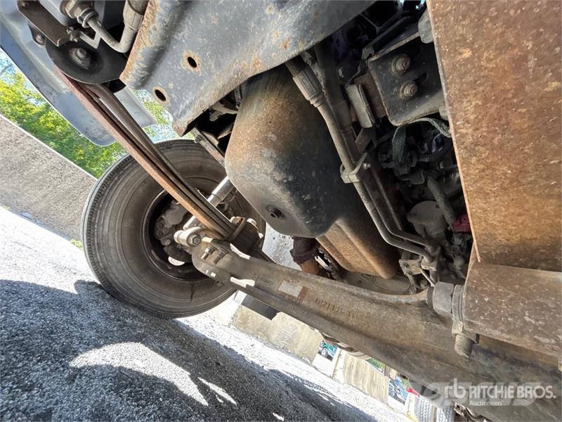 Hino 268 Umpikorikuorma-autot