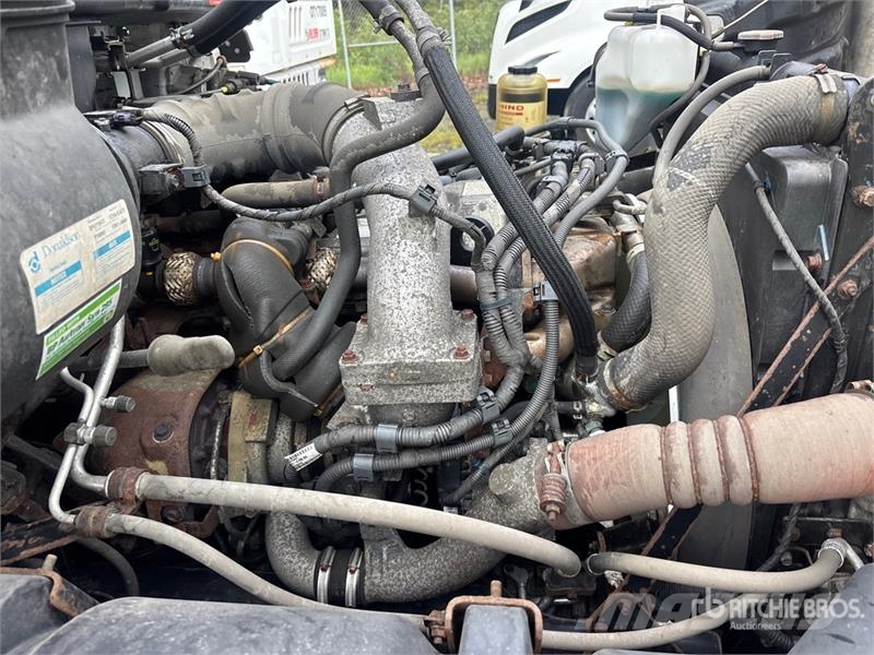 Hino 268 탑차 트럭