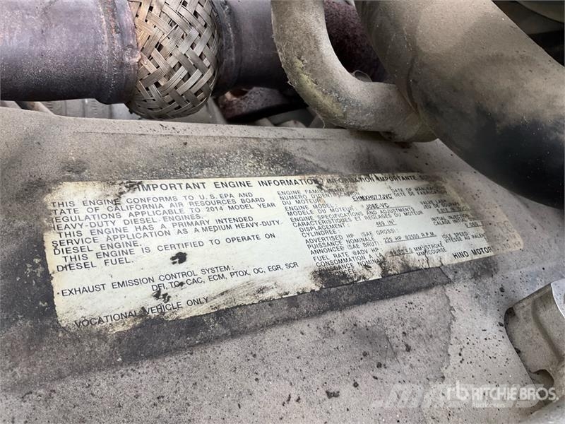 Hino 268 Camiones con caja de remolque