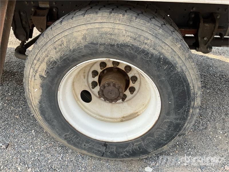 Hino 268 Camion Fourgon
