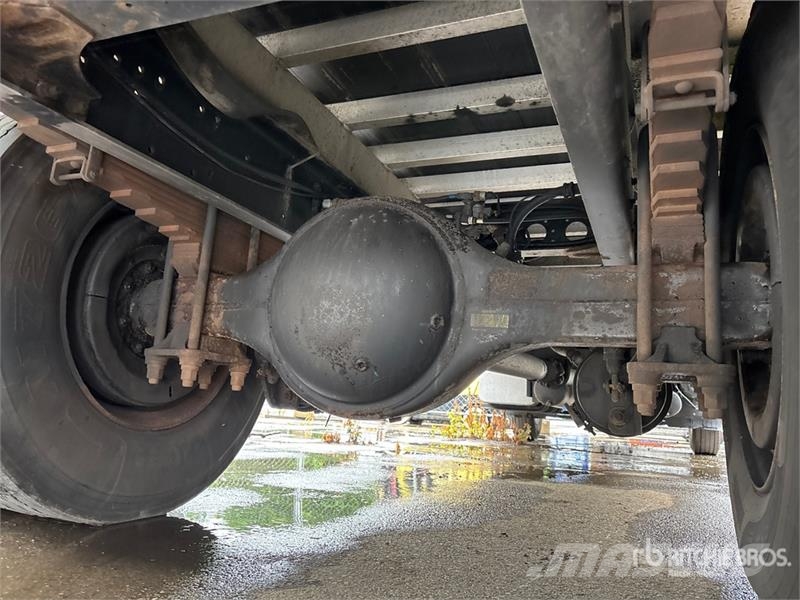 Hino 268 Camiones caja cerrada