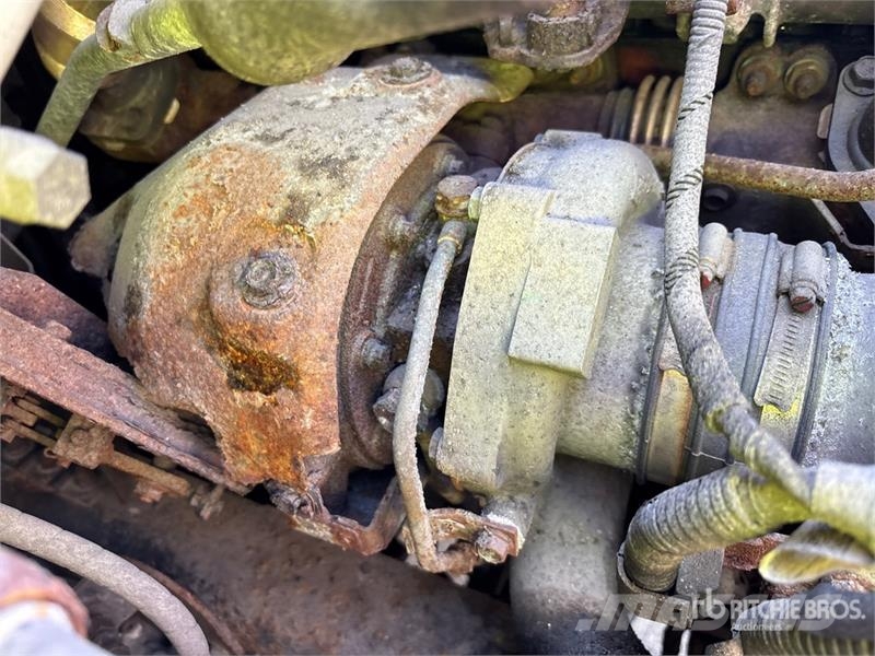 Hino 268 شاحنات ذات هيكل صندوقي