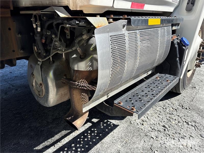 Hino 268 Umpikorikuorma-autot