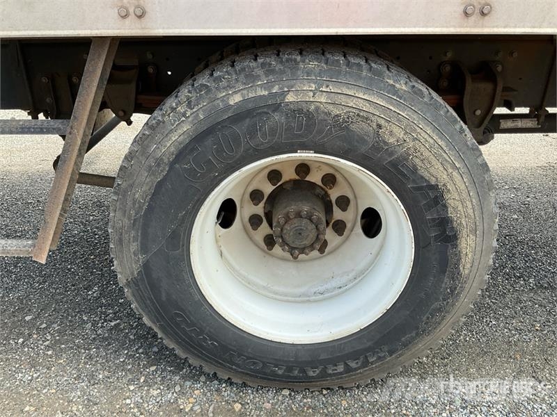 Hino 268 탑차 트럭
