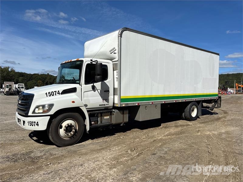 Hino 268 Kofferaufbau