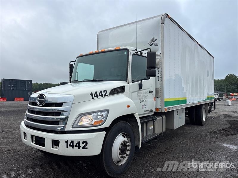 Hino 268 탑차 트럭