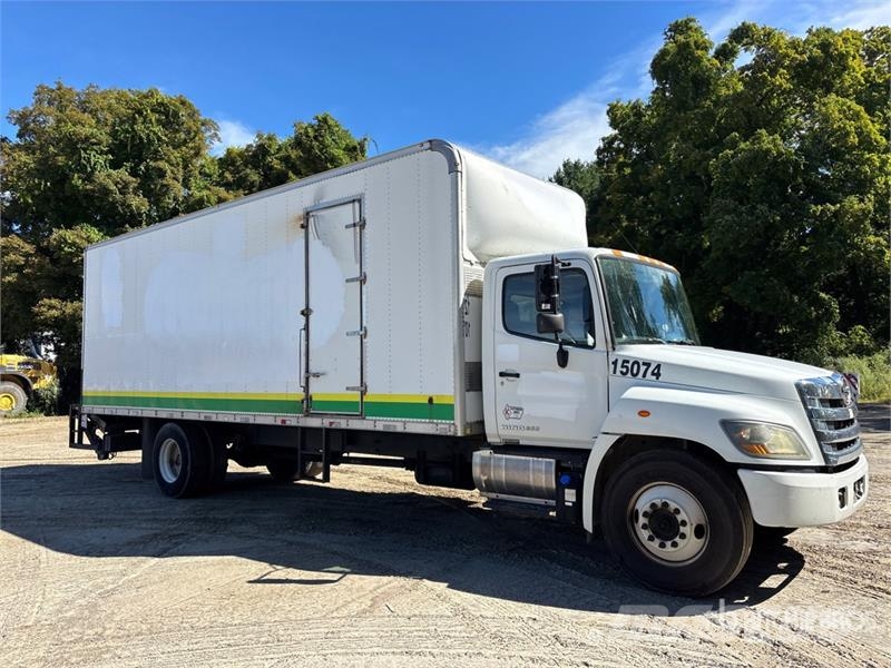 Hino 268 Kofferaufbau