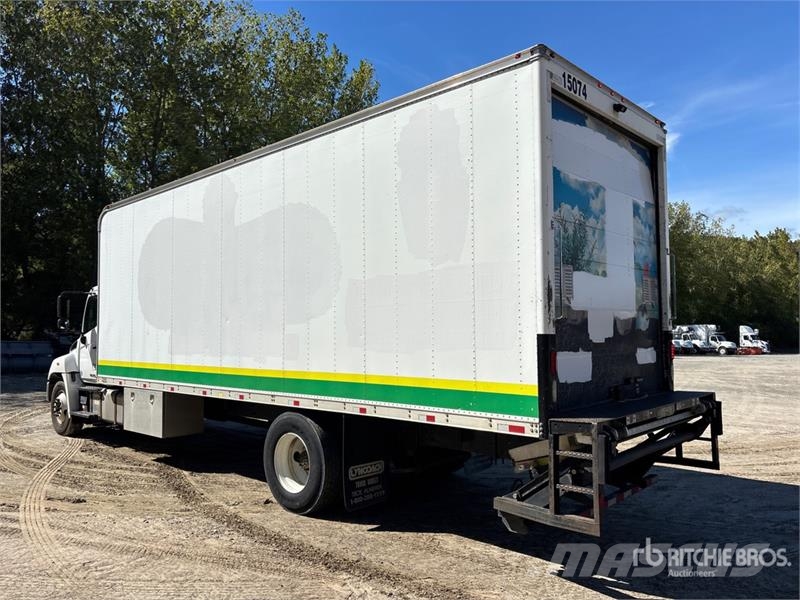Hino 268 Kofferaufbau
