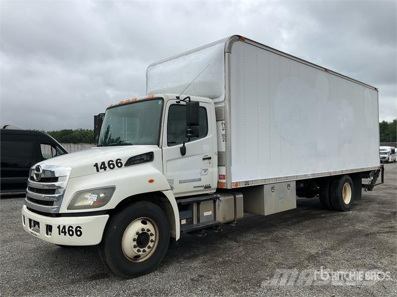 Hino 268 탑차 트럭