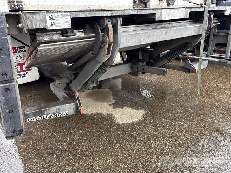 Hino 268 Camiones caja cerrada
