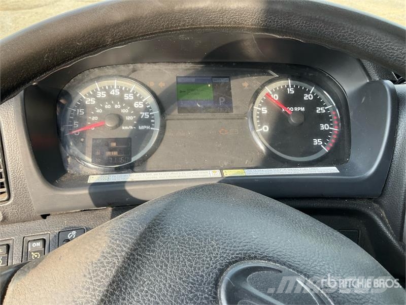 Hino 268 Camion Fourgon