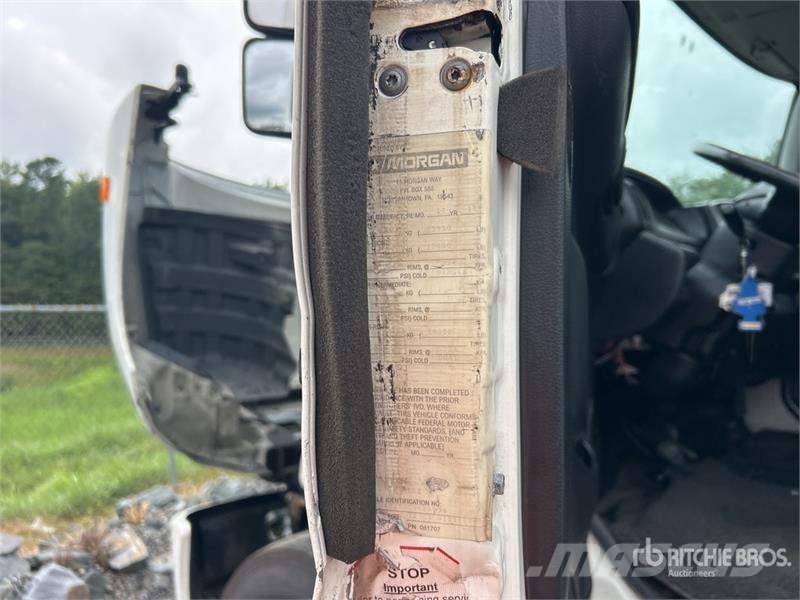 Hino 268 Camion Fourgon