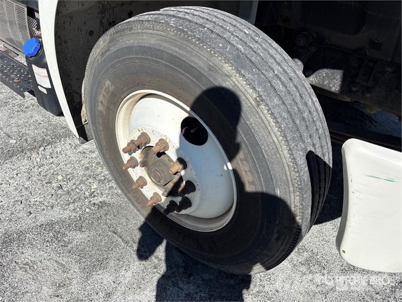 Hino 268 Umpikorikuorma-autot