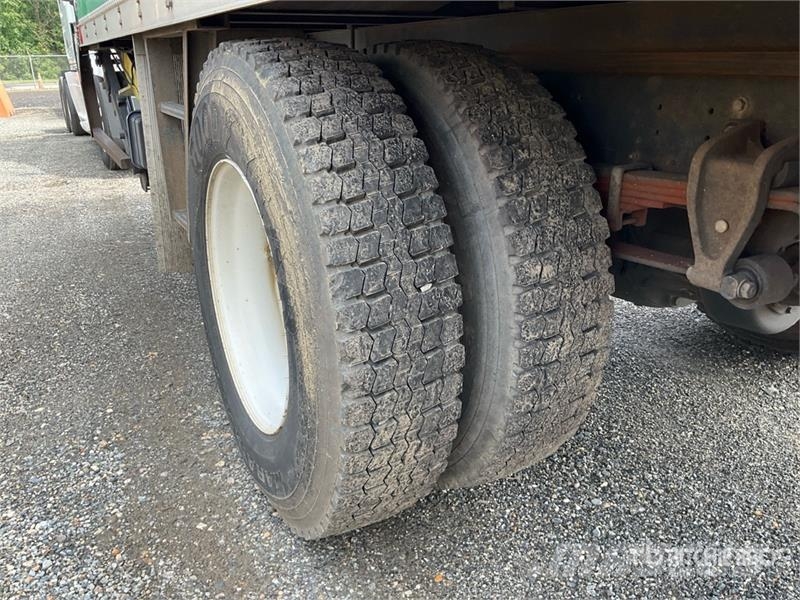 Hino 268 탑차 트럭