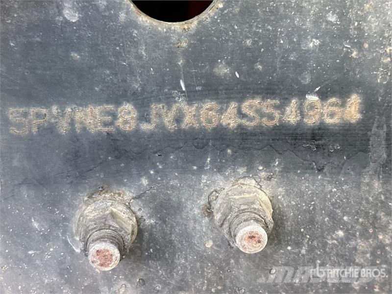 Hino 268 Kofferaufbau