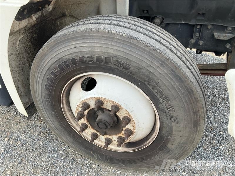 Hino 268 Camion Fourgon