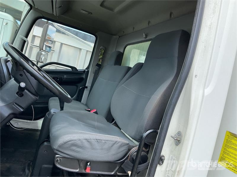 Hino 268 Kofferaufbau