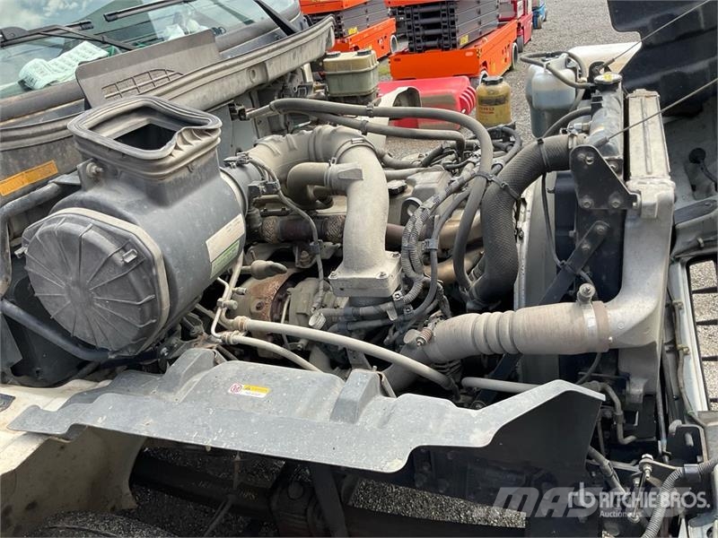 Hino 268 탑차 트럭