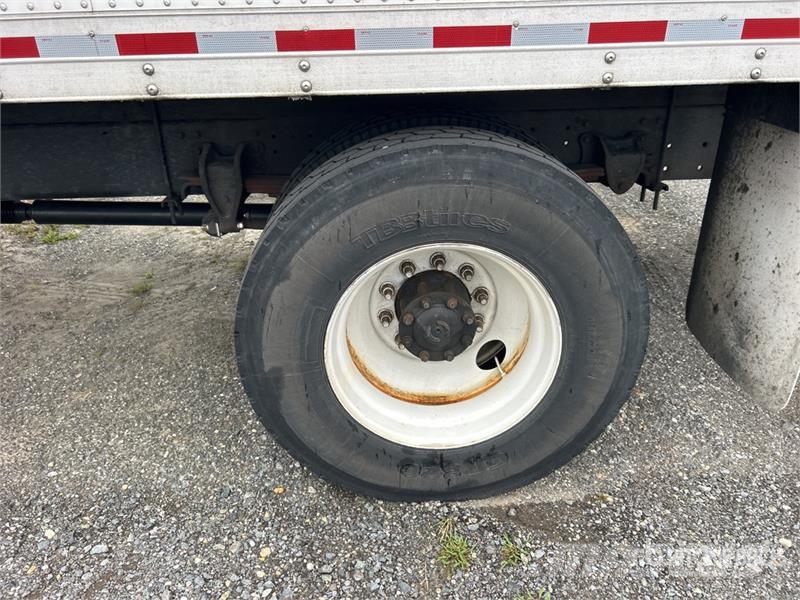 Hino 268 Camion Fourgon